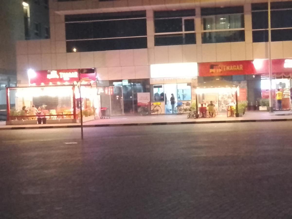 Abree Building New Hostel Dubai Luaran gambar