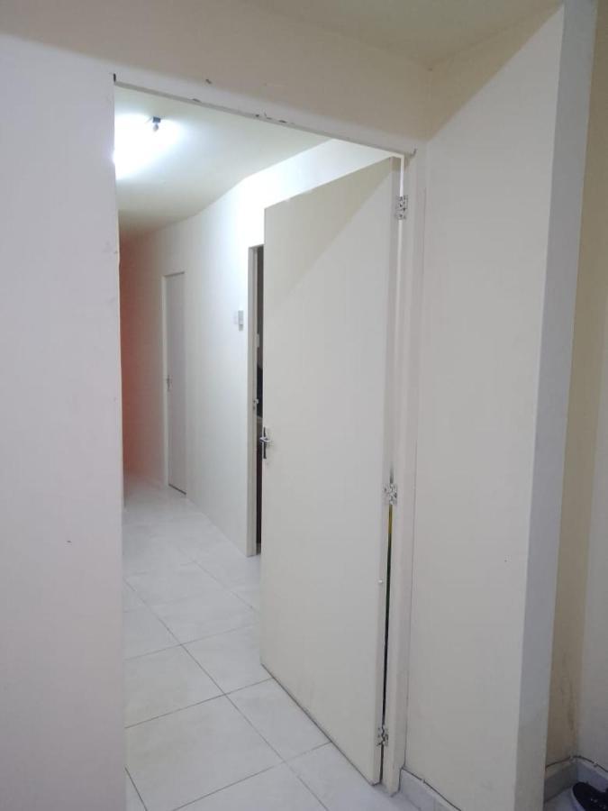 Abree Building New Hostel Dubai Luaran gambar