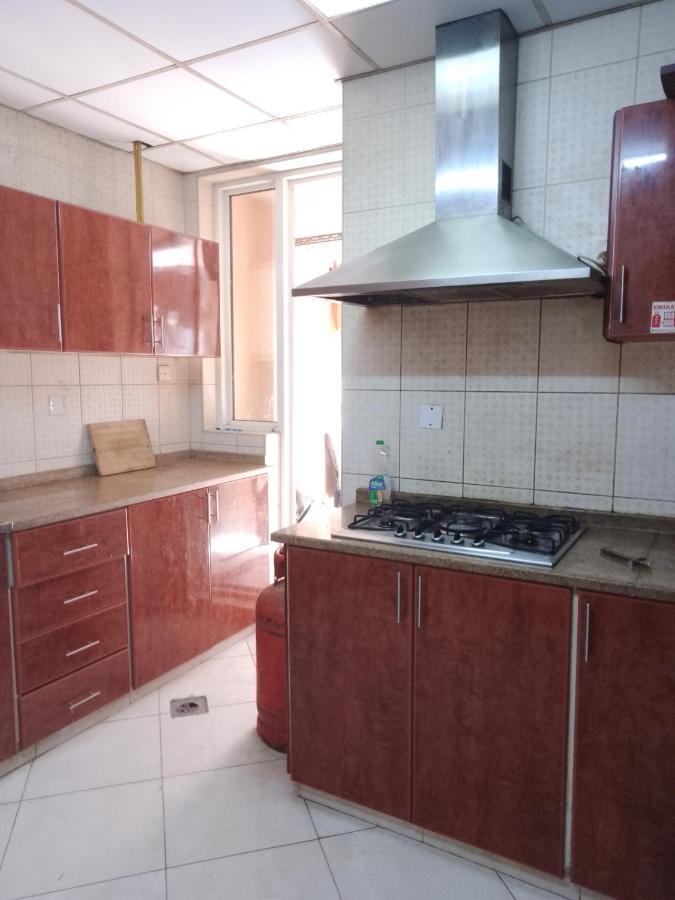 Abree Building New Hostel Dubai Luaran gambar